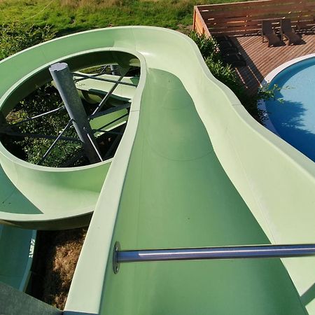 Camping Les Vernieres La Bourboule Exterior foto