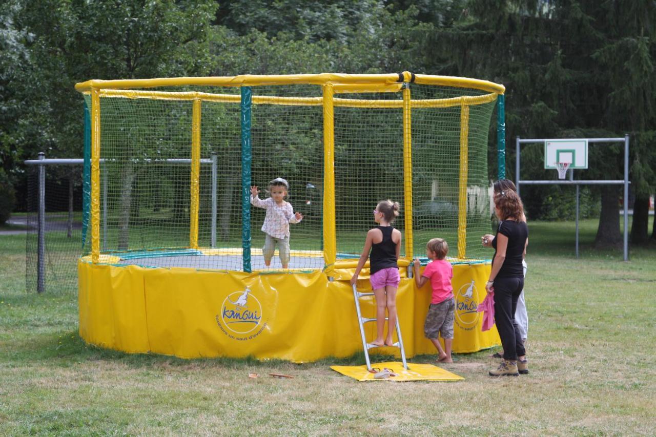 Camping Les Vernieres La Bourboule Exterior foto