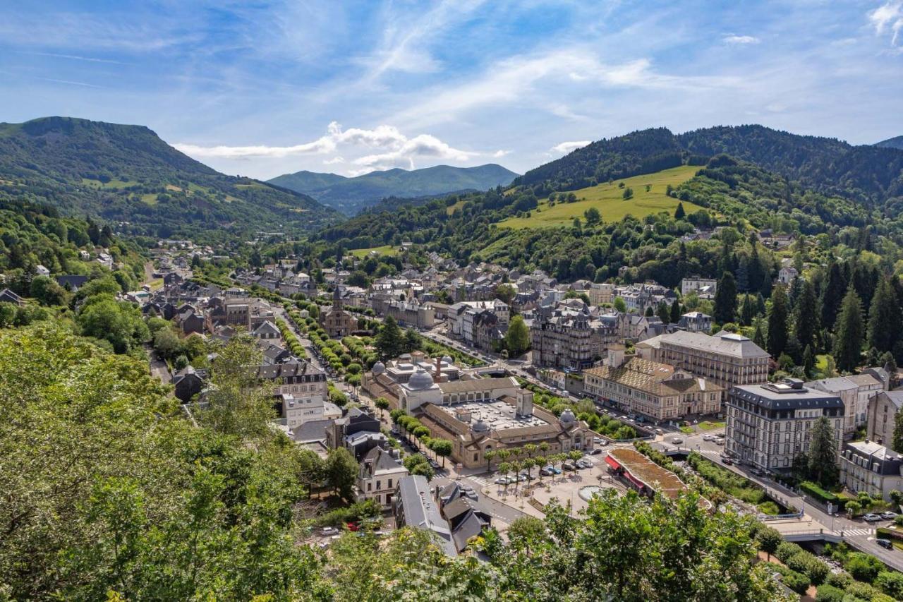 Camping Les Vernieres La Bourboule Exterior foto