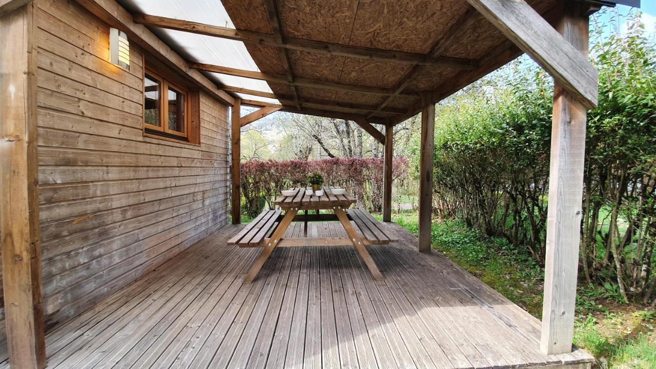 Camping Les Vernieres La Bourboule Exterior foto