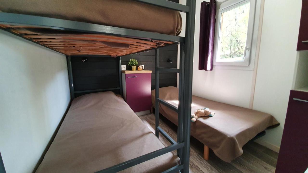 Camping Les Vernieres La Bourboule Exterior foto