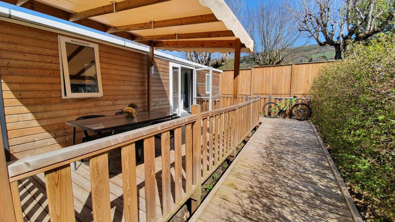Camping Les Vernieres La Bourboule Exterior foto