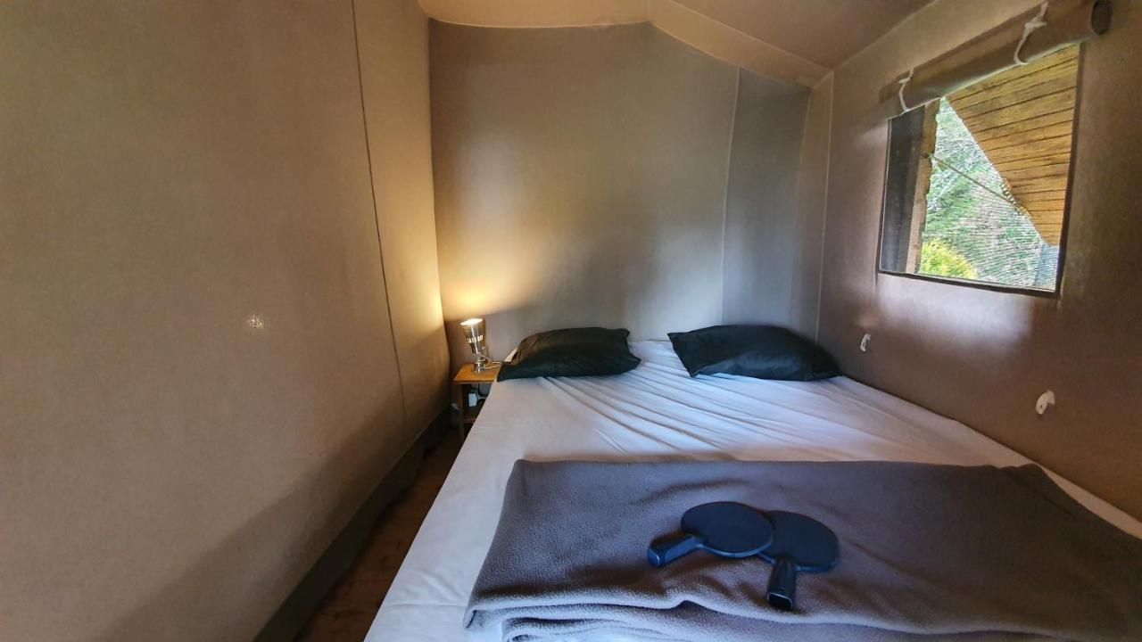 Camping Les Vernieres La Bourboule Exterior foto