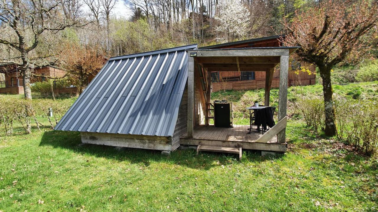 Camping Les Vernieres La Bourboule Exterior foto